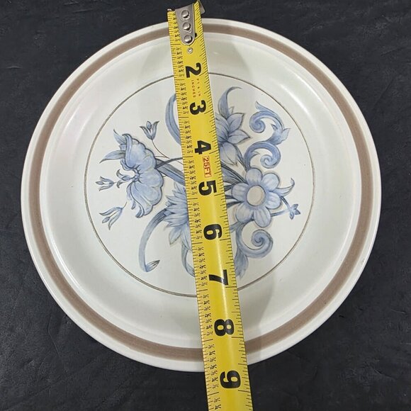 Royal Doulton Inspiration Lambethware 8.5” Salad Luncheon Plates – Set of 4 - Picture 6 of 15